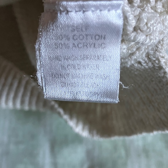 Stylish V-Neck Sweater in Cream - Picture 11 of 11